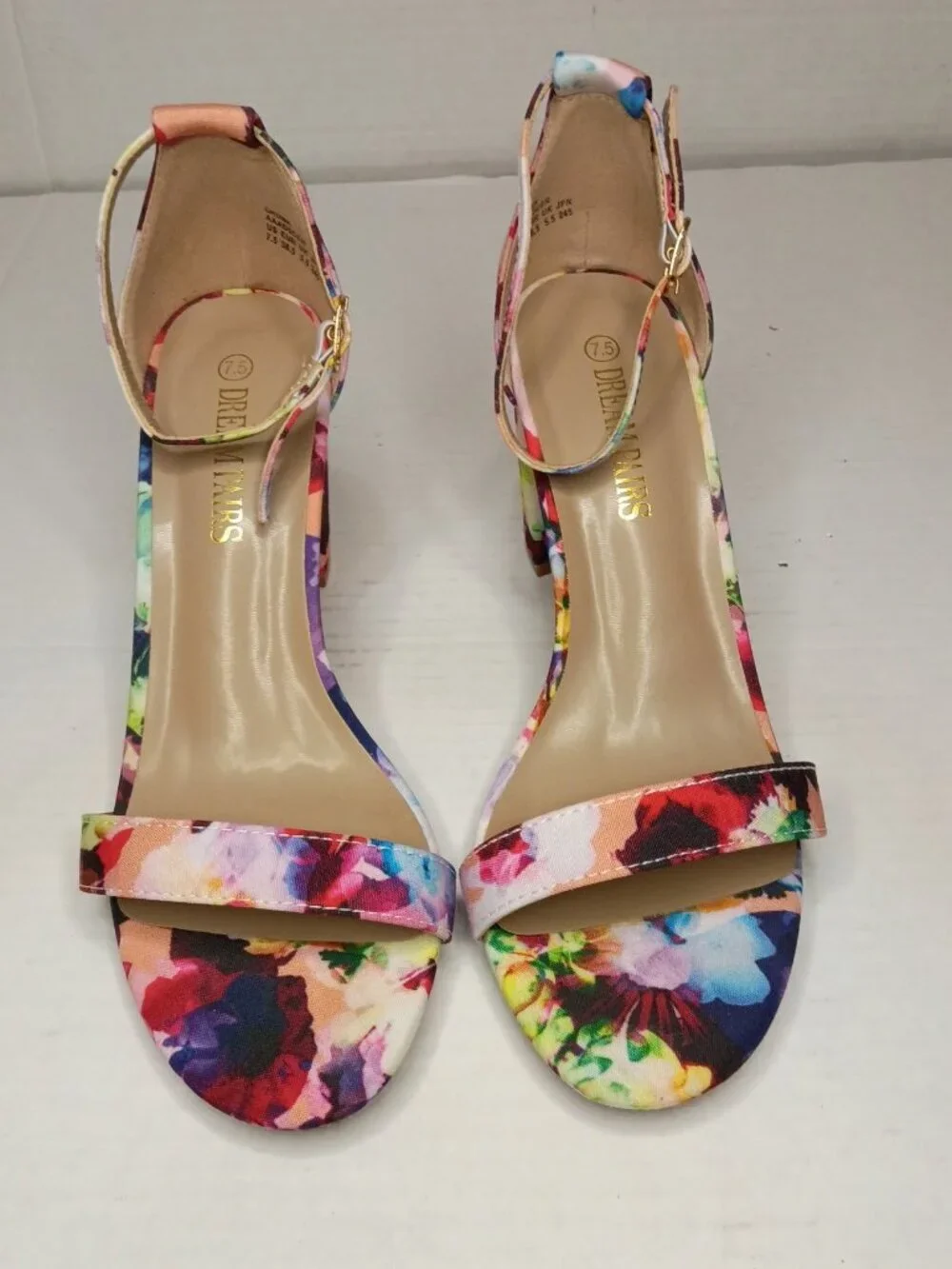 Dream Pairs Floral Block Heel Sandals Women’s Size 7.5